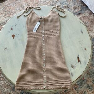 NWT OLIVE + OAK sand stone crochet dress Size Small